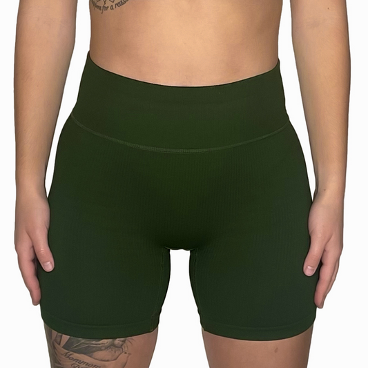 RIBBED HIGH RISE SHORTS